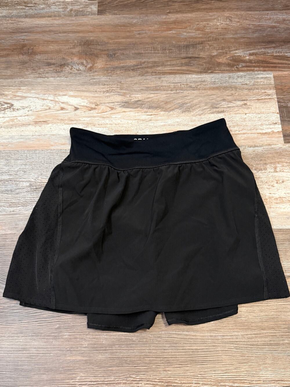 SPANX Get Moving tennis skirt lined shirts in black size medium women’s EUC